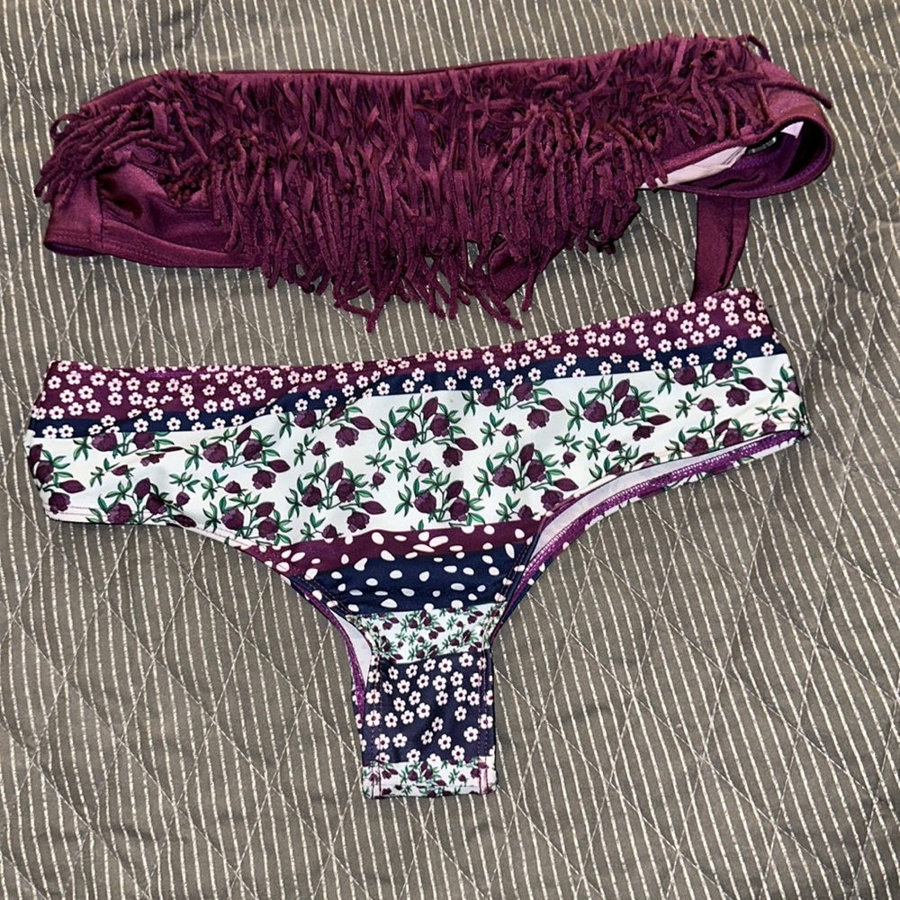 Cheeky Bikini Size L - Picture 1 of 2